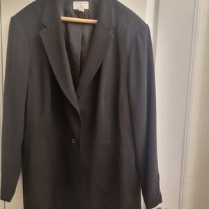 Covington Black Women's Blazer Pre-own